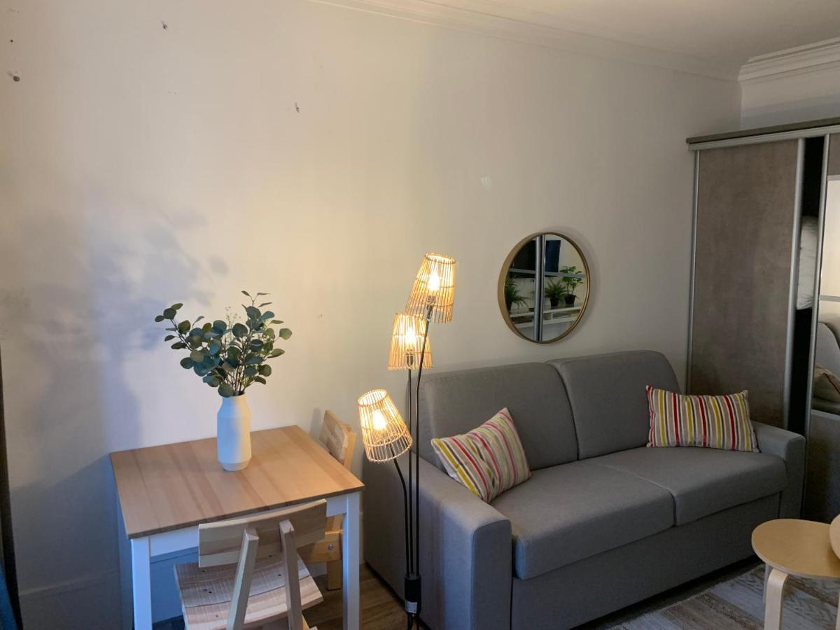 Studio Moderne Au Coeur De Paris Batignolles Екстериор снимка